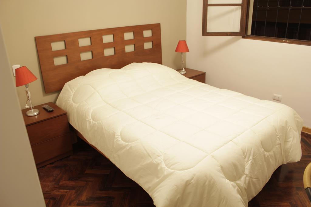 Bed & Breakfast - La Casa De Ceci Lima Exterior foto