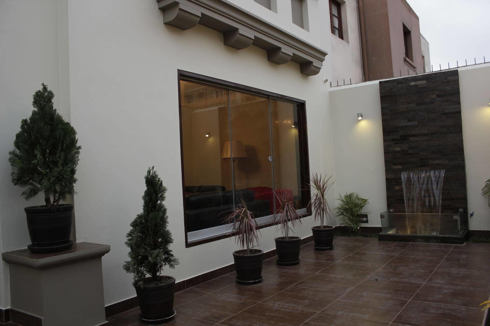 Bed & Breakfast - La Casa De Ceci Lima Exterior foto